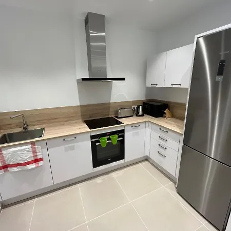 Cozy With Pools In Mar 아파트 팔름-마르