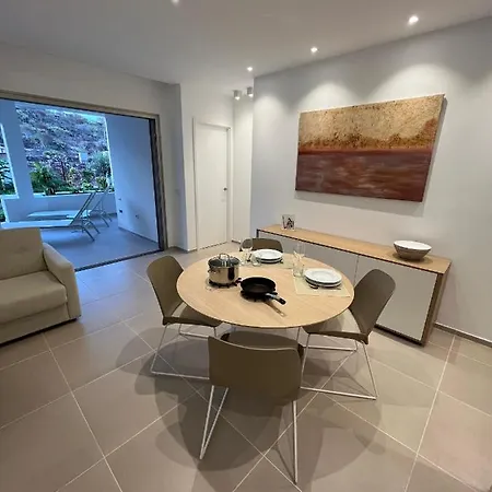 Cozy With Pools In Mar 팔름-마르